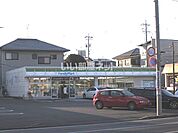 【コンビニエンスストア】ファミリーマート 静岡中吉田店まで657ｍ