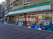 【コンビニエンスストア】ファミリーマート 福岡姪の浜三丁目店まで162ｍ