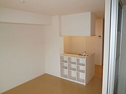 グランシャリオ　I 102 1階1LDKのリビング/ダイニング