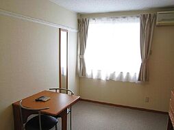 レオパレスＣｏｎｆｉｄｅｎｃｅ 2階1Kのリビング/ダイニング