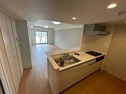 北大阪急行電鉄 桃山台駅 徒歩11分の賃貸マンション 3階2LDKのリビング/ダイニング