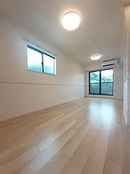 伊豆箱根鉄道駿豆線 田京駅 徒歩5分の賃貸アパート 2階2LDKのリビング/ダイニング