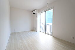 オークス 107 1階1Kのリビング/ダイニング