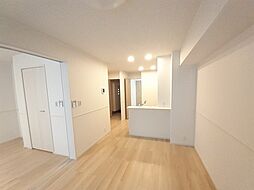 スパークルI 102 1階1LDKのリビング/ダイニング