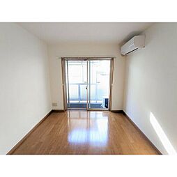 エタニティ 102 1階1Kのリビング/ダイニング