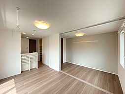 Y’sアビタシオン江木 202 2階1LDKのリビング/ダイニング