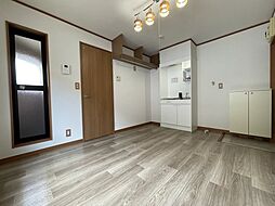 メゾン・イーストII 201 2階ワンルームのリビング/ダイニング