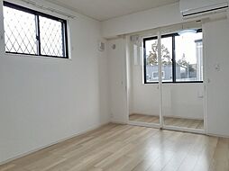 ロイヤル・鈴　Ｇ 101 1階1Kのリビング/ダイニング