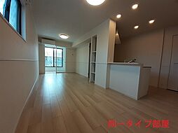 エトワールII 102 1階1LDKのリビング/ダイニング