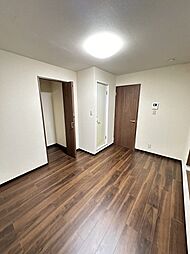 横浜市営地下鉄ブルーライン 三ツ沢下町駅 徒歩10分の賃貸アパート 2階1Kのリビング/ダイニング