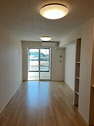 ブルジェオンフルール 104 1階1LDKのリビング/ダイニング