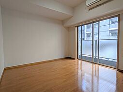 プレストマーロ両国 201 2階1Kのリビング/ダイニング