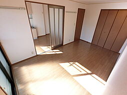 パインツリー　Ｃ 201 2階2DKのリビング/ダイニング