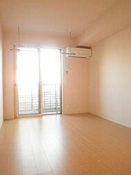 ヴァンヴェール 103 1階1LDKのリビング/ダイニング