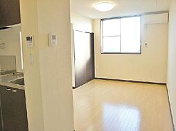 レオネクストＣＯＵＲＴ 101 1階1Kのリビング/ダイニング