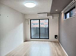 ファースト　スター 205 2階1Kのリビング/ダイニング