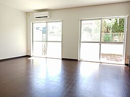 第一三正マンション 1階1LDKのリビング/ダイニング