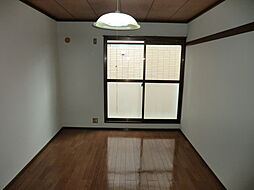 ファミーユ八王子 201 2階2DKのリビング/ダイニング