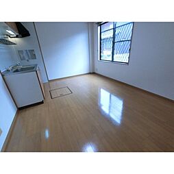 Cherir恵　B 2 1階2LDKのリビング/ダイニング