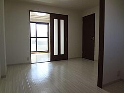 名古屋市営名城線 志賀本通駅 徒歩8分の賃貸マンション 4階2LDKのリビング/ダイニング