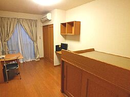 レオパレス流鏑馬 202 2階1Kのリビング/ダイニング