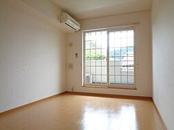 長良川鉄道 関駅 バス12分 下倉知下車 徒歩3分の賃貸アパート 2階2LDKのリビング/ダイニング