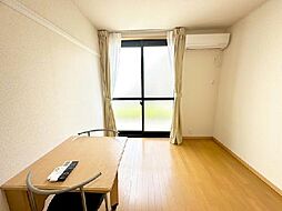 レオパレスルチェンテ 107 1階1Kのリビング/ダイニング