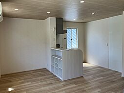 オリエンス正和台　A 101 1階2LDKのリビング/ダイニング