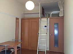 レオパレススター 103 1階1Kのリビング/ダイニング