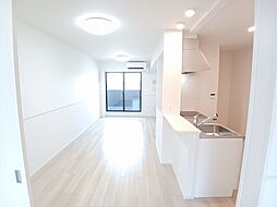 メゾン・ラフィネIII 203 2階2LDKのリビング/ダイニング