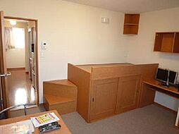 レオパレスプレミア北楠 210 2階1Kのリビング/ダイニング