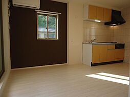 イースト・ウィング 2階2LDKのリビング/ダイニング