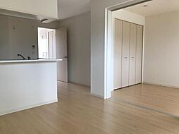 ヴィラージュ  椿 1階1LDKのリビング/ダイニング