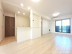 グランデルート　Ｃ 202 2階2LDKのリビング/ダイニング