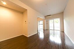 JR総武線 東中野駅 徒歩10分の賃貸マンション 1階1LDKのリビング/ダイニング