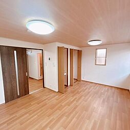 近鉄名古屋線 霞ヶ浦駅 徒歩18分の賃貸アパート 1階1DKのリビング/ダイニング