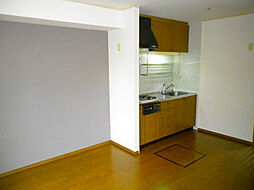 西武拝島線 西武立川駅 徒歩13分の賃貸アパート 1階2DKのリビング/ダイニング