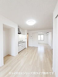 ミルト・ラフレシール 104 1階1LDKのリビング/ダイニング