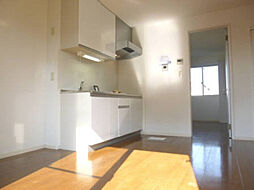 多摩都市モノレール 砂川七番駅 徒歩15分の賃貸アパート 1階1LDKのリビング/ダイニング