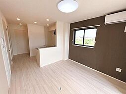 近鉄名古屋線 戸田駅 4.6kmの賃貸アパート 2階2LDKのリビング/ダイニング