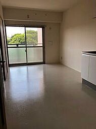 JR京浜東北・根岸線 山手駅 徒歩29分の賃貸マンション 3階3LDKのリビング/ダイニング