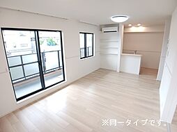 名古屋市営桜通線 相生山駅 徒歩24分の賃貸アパート 3階2LDKのリビング/ダイニング