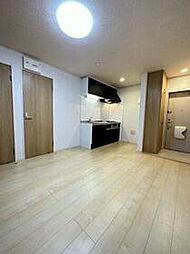 JR横須賀線 保土ケ谷駅 バス9分 元町橋交番前下車 徒歩4分の賃貸アパート 2階2DKのリビング/ダイニング