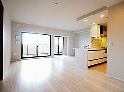 グランアッシュ江坂 12階2LDKのリビング/ダイニング