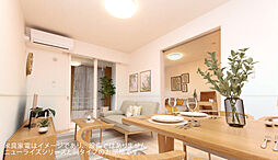 リ・ヴィラキーファＡ 101 1階1LDKのリビング/ダイニング