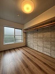 東京メトロ丸ノ内線 四谷三丁目駅 徒歩6分の賃貸マンション 3階ワンルームのリビング/ダイニング