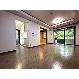 パセーオ松原 107 1階3LDKのリビング/ダイニング