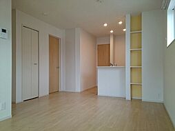 シェ　モワ　ココ 105 1階1LDKのリビング/ダイニング