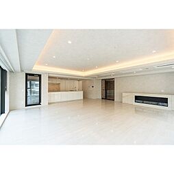 東京メトロ南北線 白金台駅 徒歩11分の賃貸マンション 2階2LDKのリビング/ダイニング