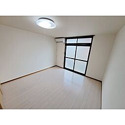 東武伊勢崎線 太田駅 バス17分 太田駅南口行下車 徒歩7分の賃貸アパート 1階1Kのリビング/ダイニング